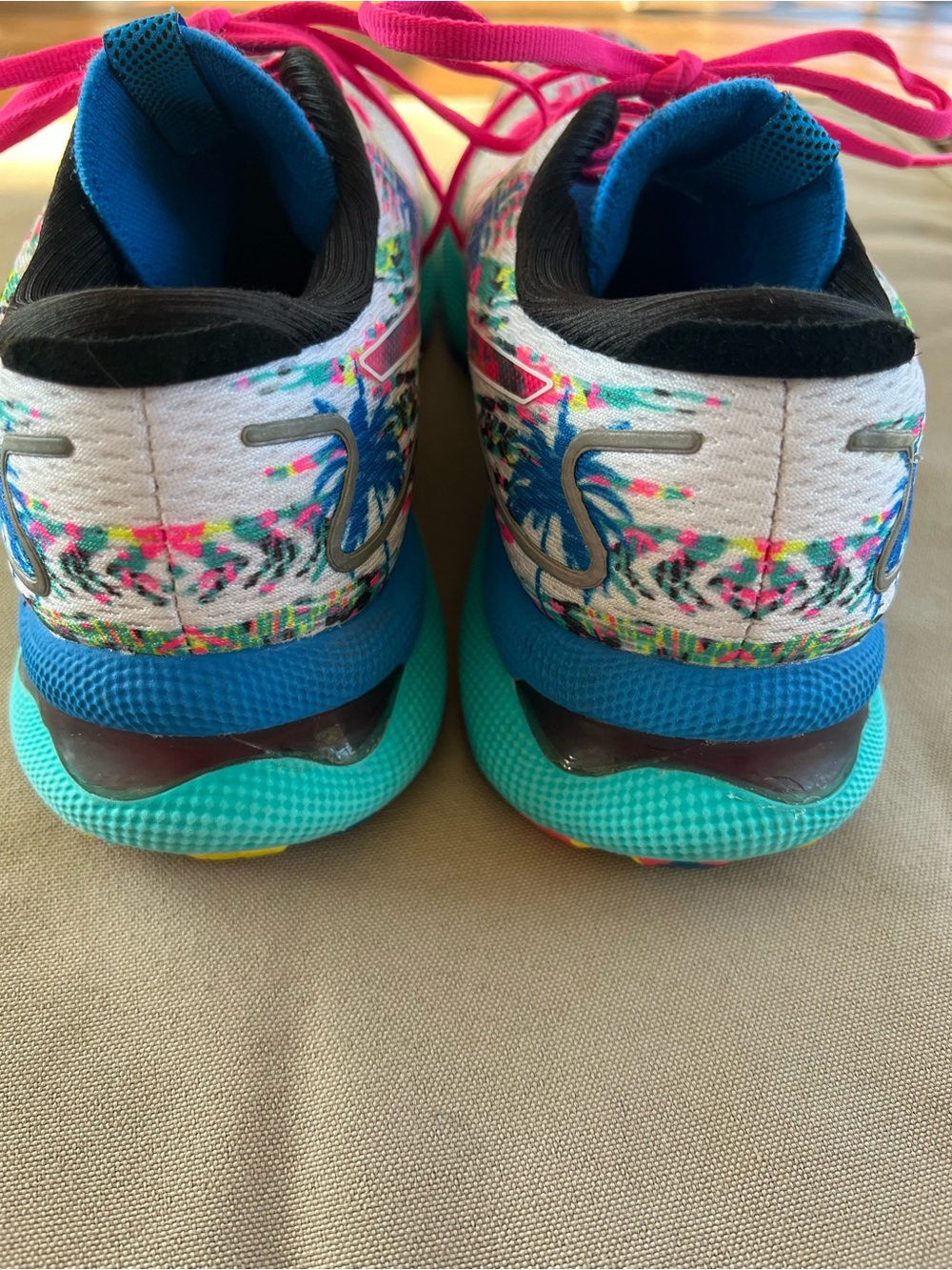 ASICS Women's Gel Nimbus 24 White Confetti Turquoise - Picture 4 of 7